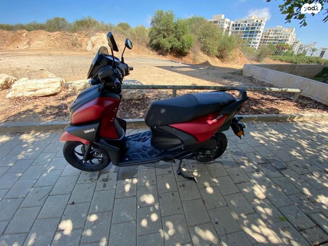 ימאהה RayZR 125