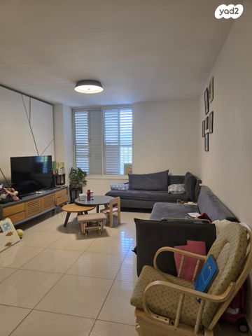 שדרות בנימין 64