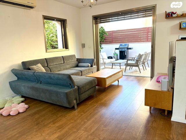 דו משפחתי, נחל חרוד 8, הנחלים, כפר יונה