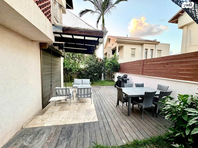 דו משפחתי, נחל חרוד 8, הנחלים, כפר יונה