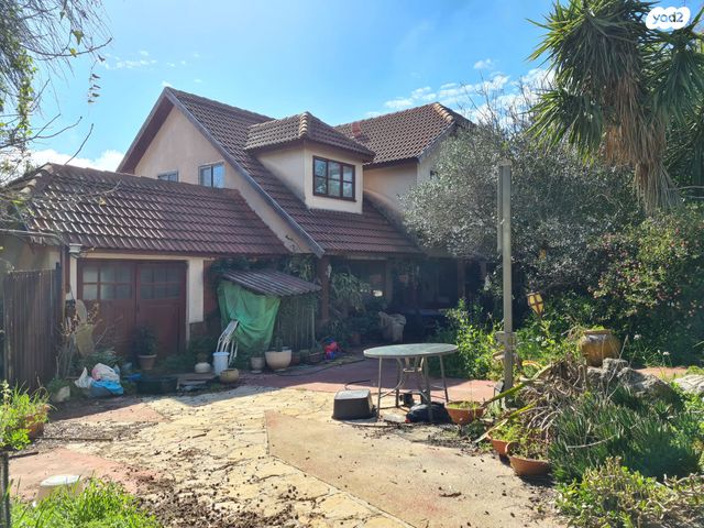 בית פרטי/ קוטג', 8925 1, אבירים, אבירים