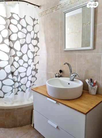 דירה, אהרון קרון 17, ראשונים, ראשון לציון