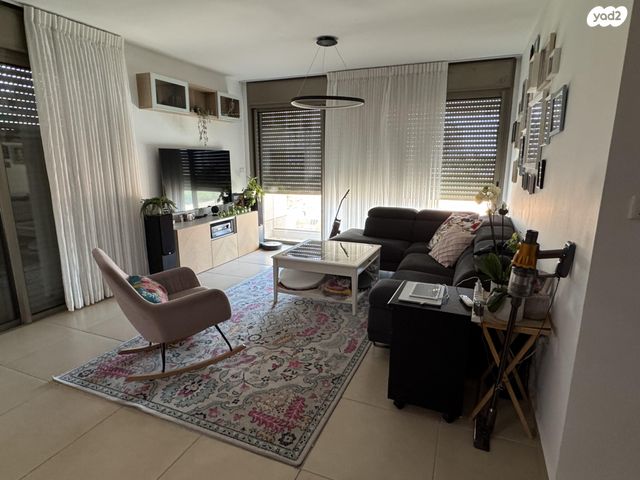 דירה, הדובדבן 12, פסגת אונו, קרית אונו