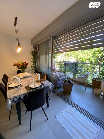 דירה, שברץ 11, נווה דוד רמז, רעננה