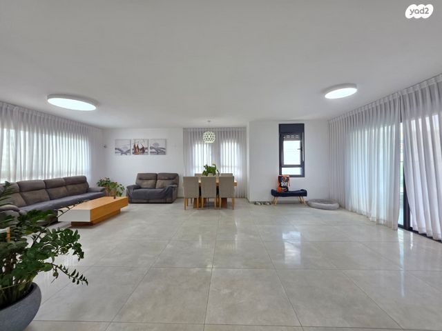 גג/ פנטהאוז, שדרות אבני החושן, כרמי גת, קרית גת