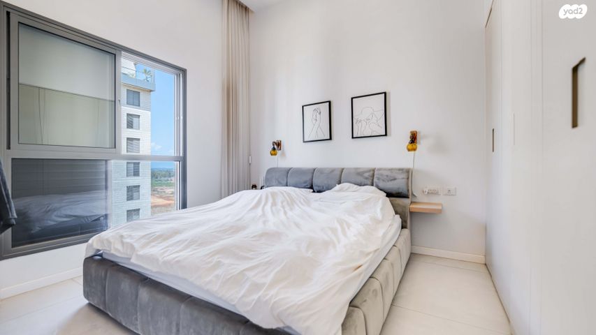 גג/ פנטהאוז, שייקה אופיר, כפר יונה