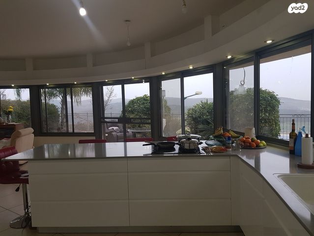 בית פרטי/ קוטג', גילון