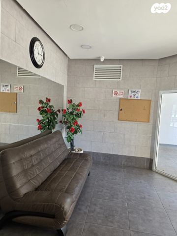 דירה, החסידה, בית"ר, יד שמואל, חדרה