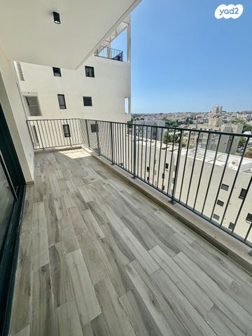 שדרות ירושלים 129