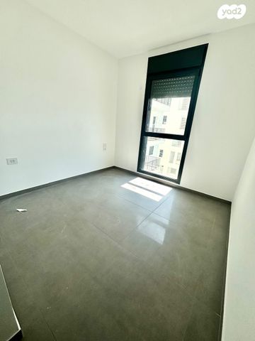 דירה, שדרות ירושלים 129, תל אביב יפו