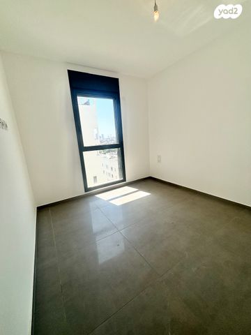 דירה, שדרות ירושלים 129, תל אביב יפו