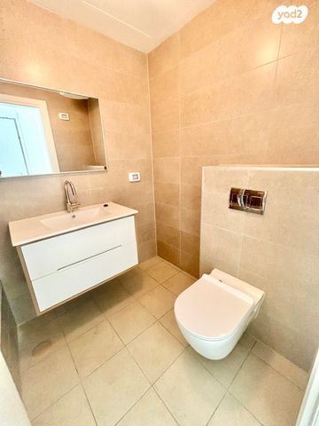 דירה, שדרות ירושלים 129, תל אביב יפו