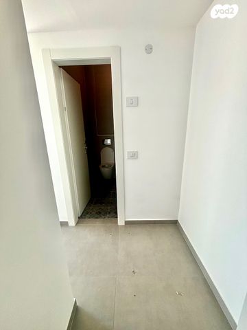 דירה, שדרות ירושלים 129, תל אביב יפו