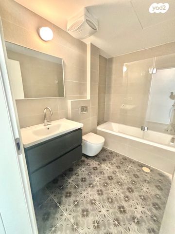 דירה, שדרות ירושלים 129, תל אביב יפו