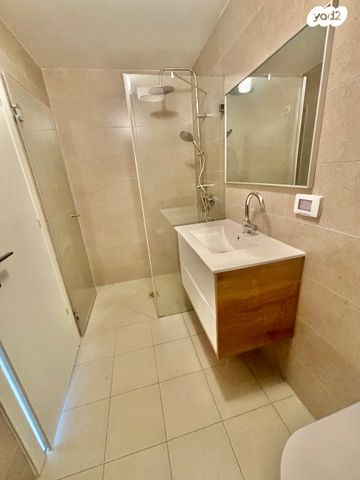 דירה, שדרות ירושלים 129, תל אביב יפו