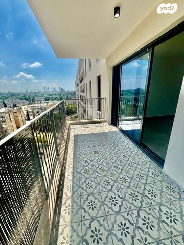 שדרות ירושלים 129