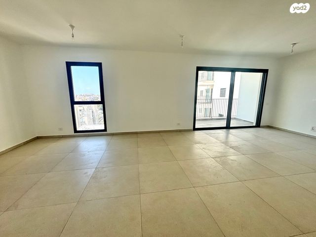 דירה, שדרות ירושלים 129, תל אביב יפו