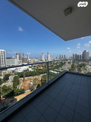 דרך מנחם בגין 144