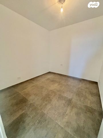 דירה, שדרות ירושלים 129, תל אביב יפו