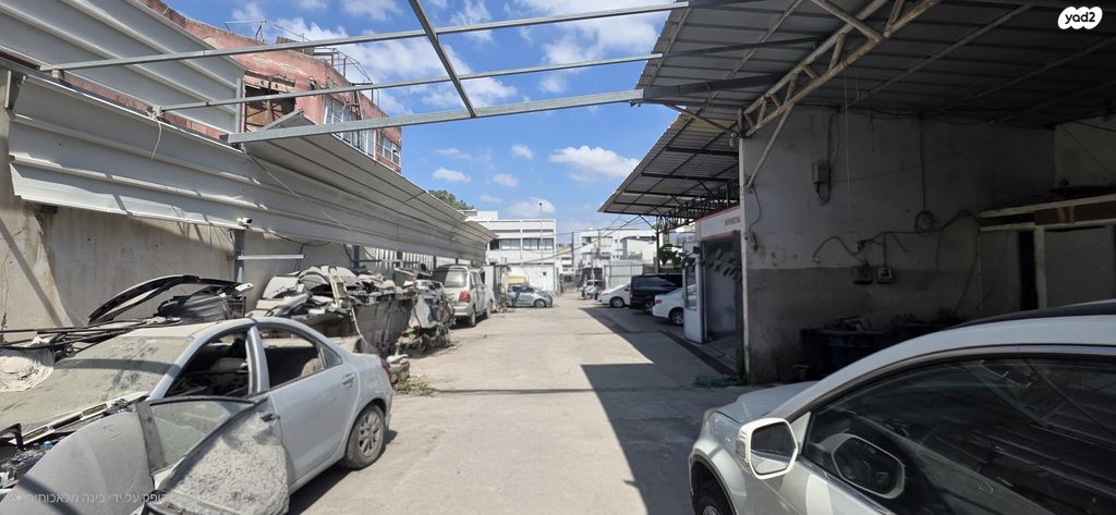 מבני תעשיה, פארקטק פתח תקווה / אזור תעשייה קרית אריה, פתח תקווה