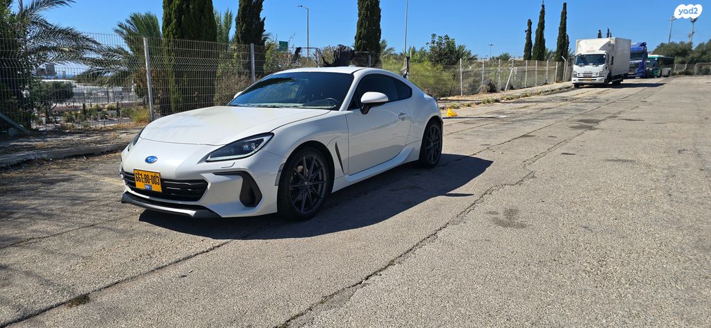 סובארו BRZ