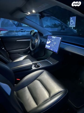 מודעת רכב טסלה מודל 3