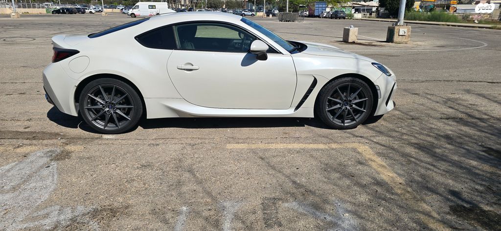 סובארו BRZ