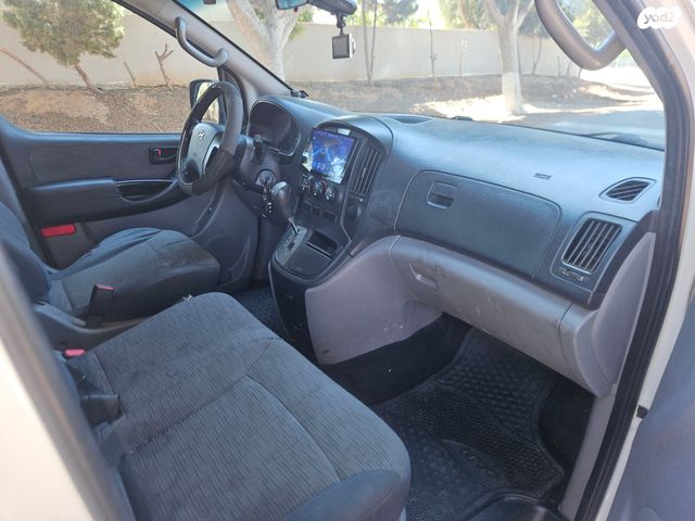 יונדאי H-1 / i800