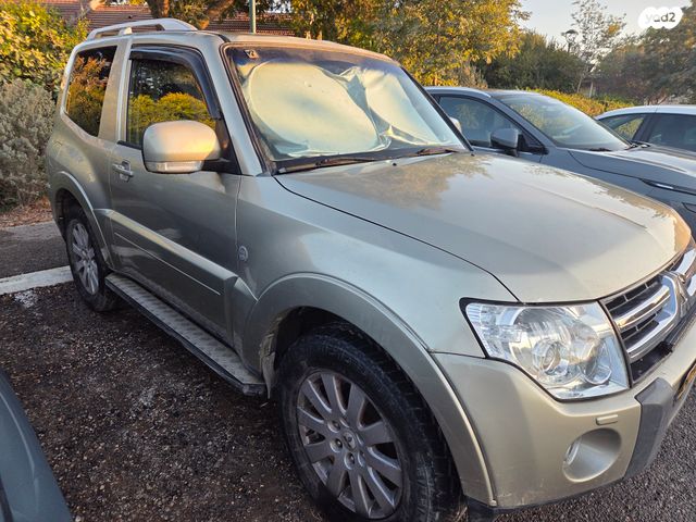 מיצובישי פג'רו