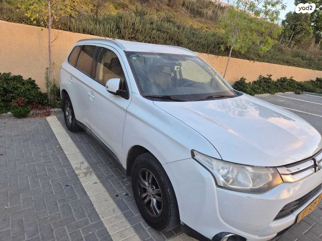 מיצובישי אאוטלנדר