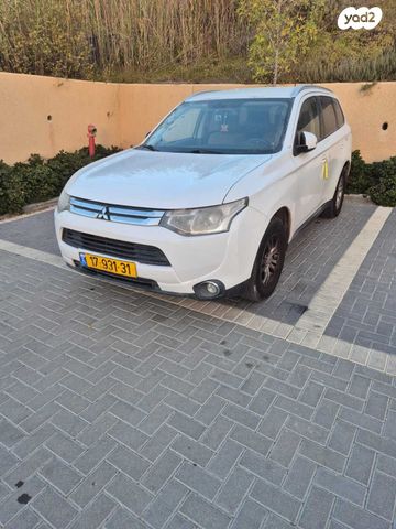 מיצובישי אאוטלנדר