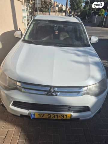 מיצובישי אאוטלנדר