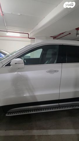 מודעת רכב קאדילק XT4