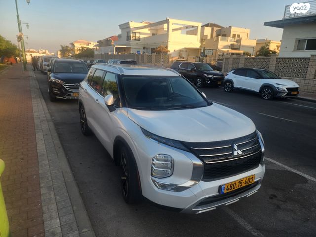 מיצובישי אאוטלנדר