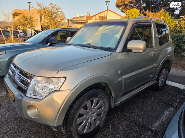 מיצובישי פג'רו