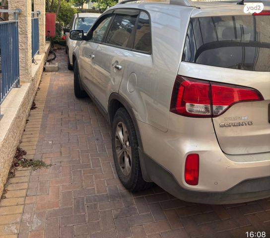 מודעת רכב קיה סורנטו