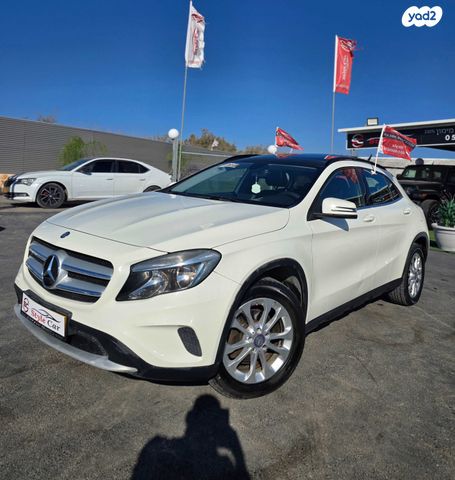 מרצדס-בנץ GLA