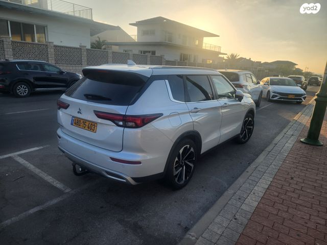 מיצובישי אאוטלנדר