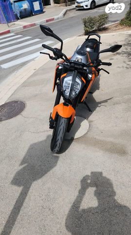 KTM Naked Duke 790