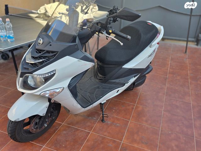 סאן יאנג ג'וי רייד 200