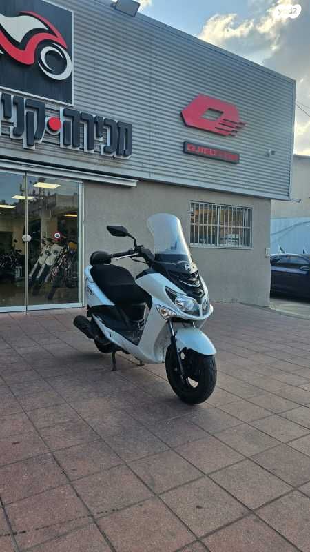 סאן יאנג ג'וי רייד 200