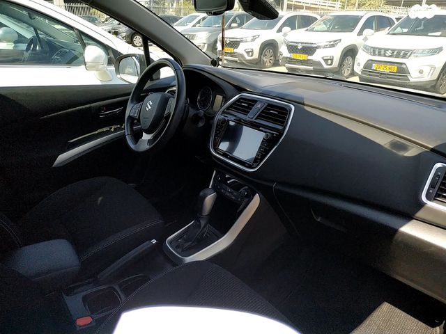 סוזוקי S-Cross