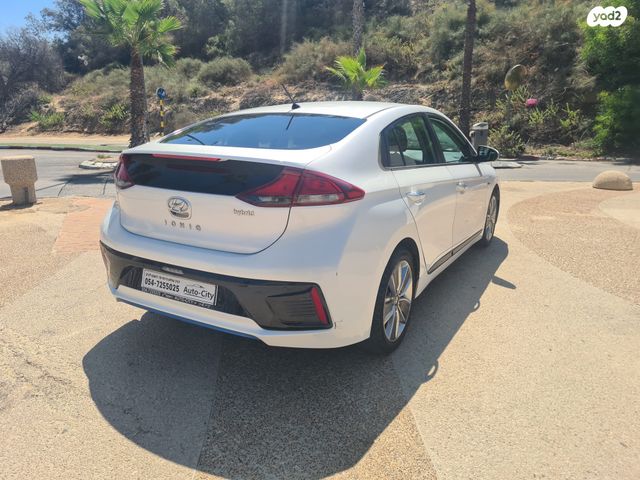 יונדאי איוניק