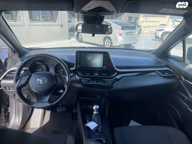 טויוטה C-HR