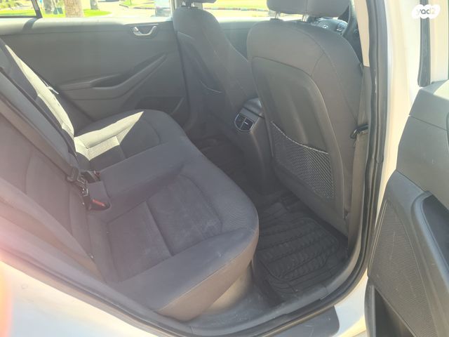 יונדאי איוניק