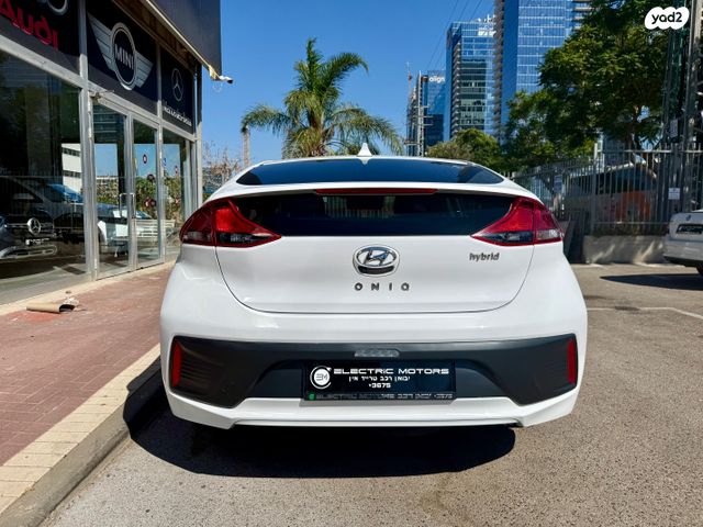 יונדאי איוניק