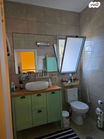 דו משפחתי, ד"ר הוגו הסנר 11, גבעת העיריות, גדרה