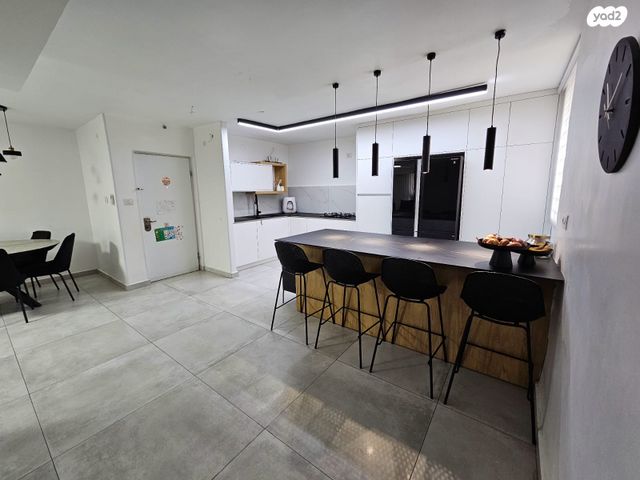 דירה, אריה בן אליעזר 14, רובע ד', אשדוד