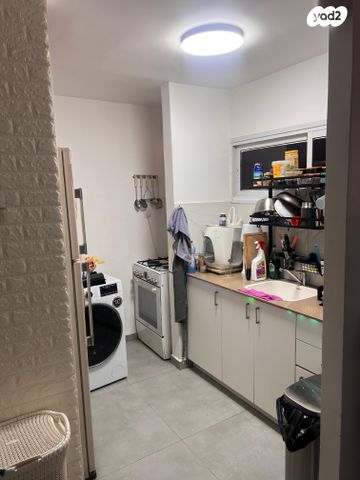 דירה, המעפילים 28, רובע ב', אשדוד