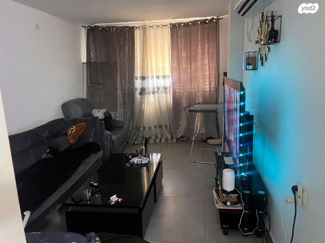 דירה, המעפילים 28, רובע ב', אשדוד